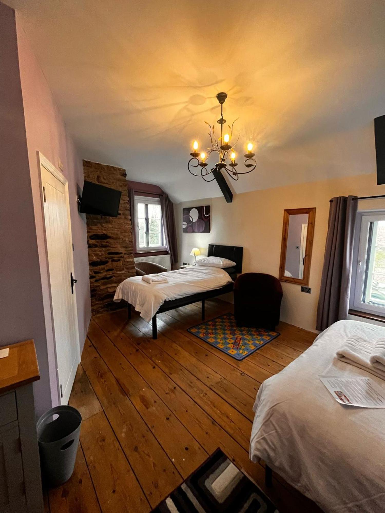 Bed and Breakfast Old Manor House Axbridge Экстерьер фото
