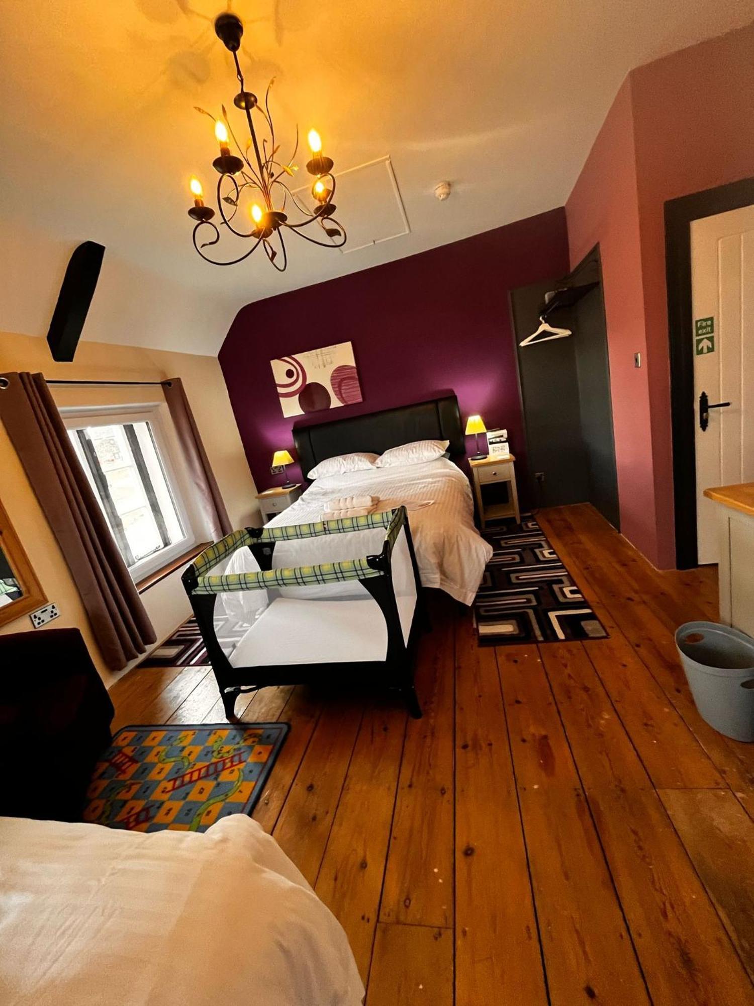 Bed and Breakfast Old Manor House Axbridge Экстерьер фото