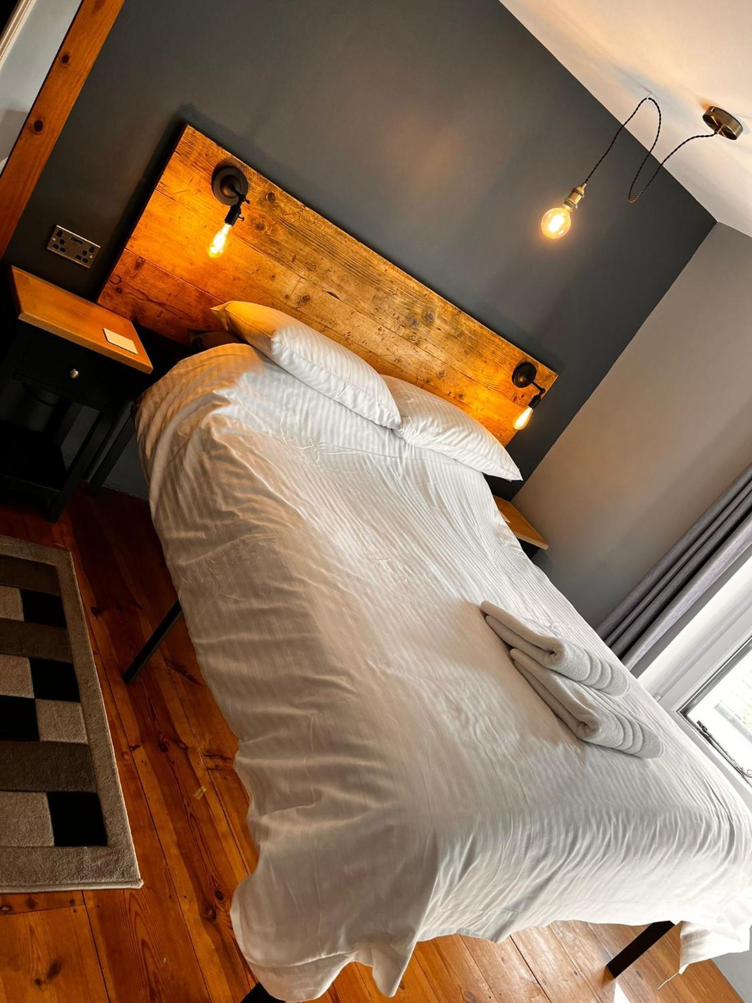Bed and Breakfast Old Manor House Axbridge Экстерьер фото