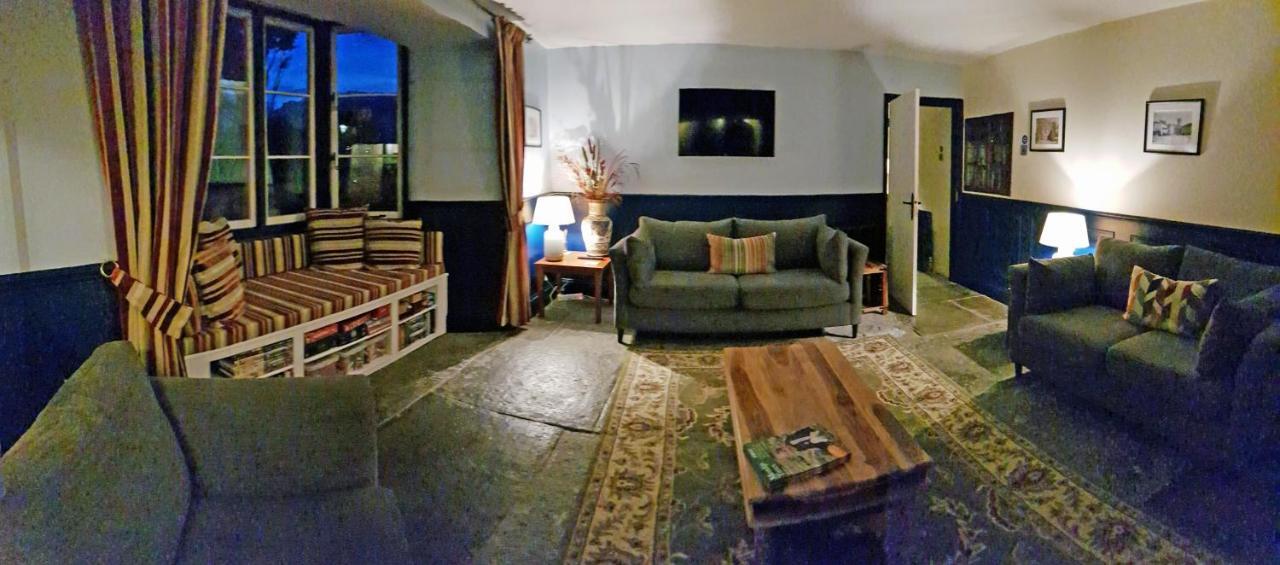 Bed and Breakfast Old Manor House Axbridge Экстерьер фото